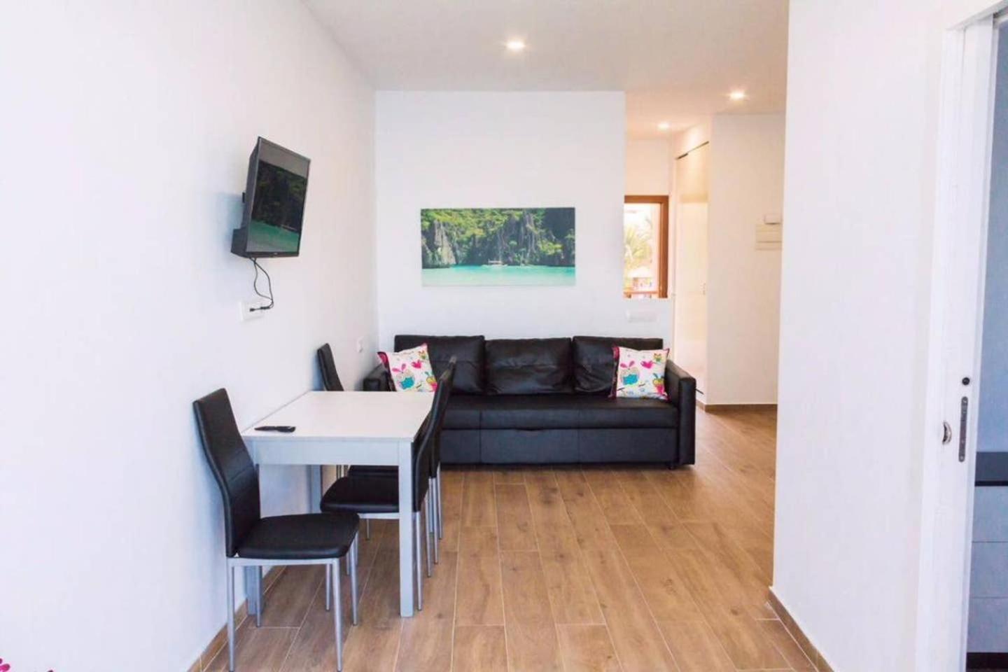 ארונה Paseo Maritimo, Los Cristianos Over The Sea Free Wifi מראה חיצוני תמונה