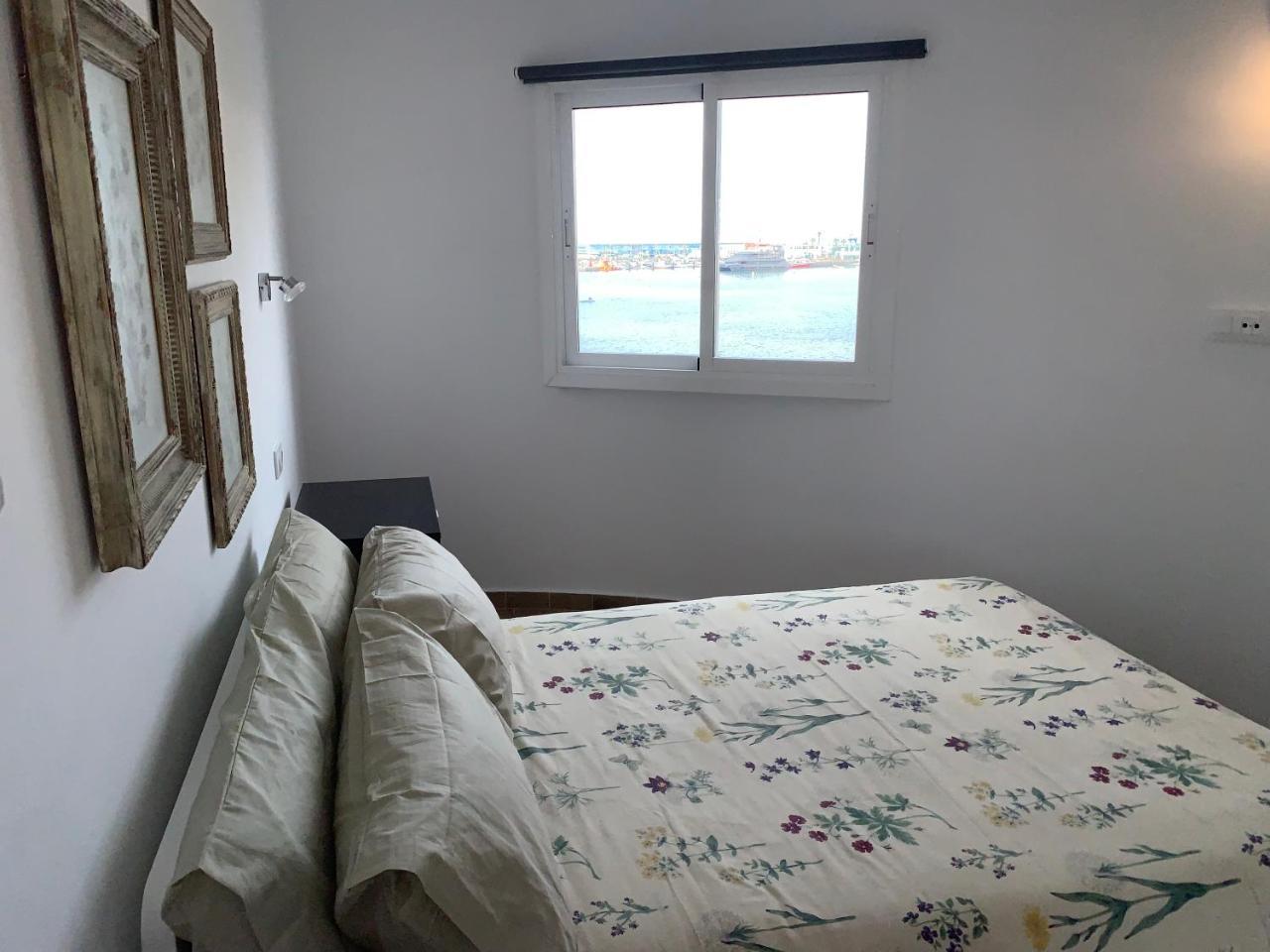 ארונה Paseo Maritimo, Los Cristianos Over The Sea Free Wifi מראה חיצוני תמונה